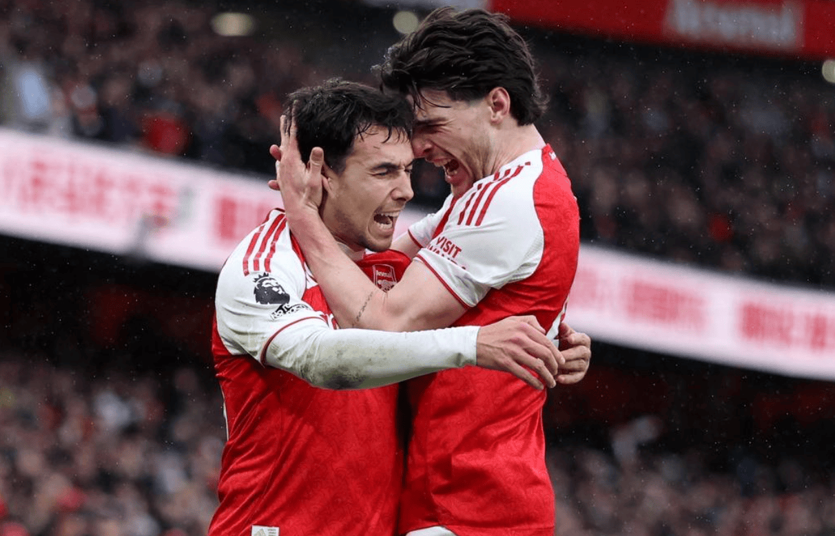 英超最新积分战报：两大强队倒下，维拉意外翻车，阿森纳大胜